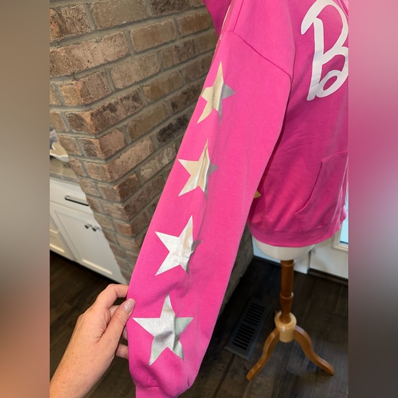 ✨NWT✨ Host Pick 💖 Barbie Hot Pink Hoodie Sweatshirt Jacket with Stars Sleeves - Picture 3 of 10